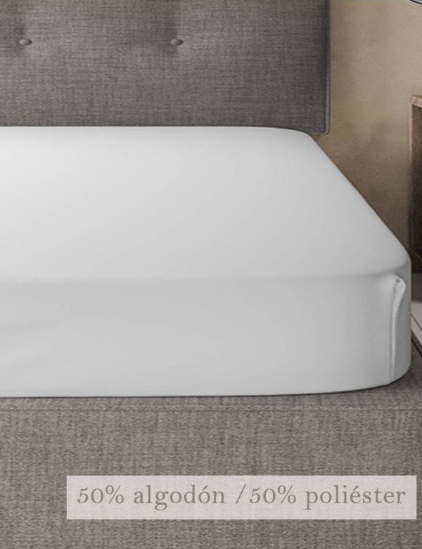 Sábana lisa blanca 50% poliéster, 50% algodón.