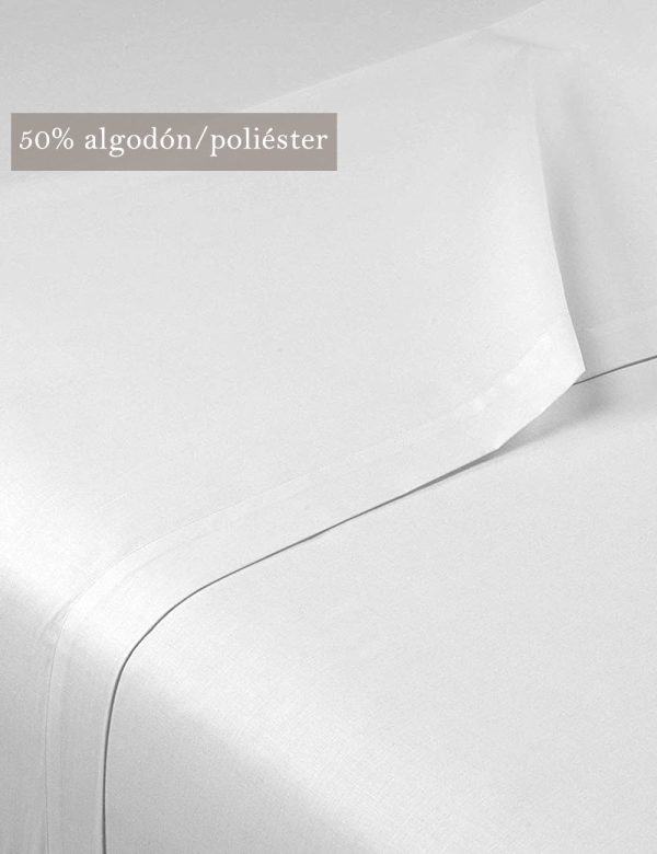 Sábana lisa blanca 50% poliéster, 50% algodón.