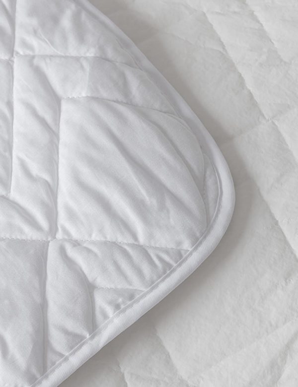 Protector de Cama Impermeable base de polietileno.